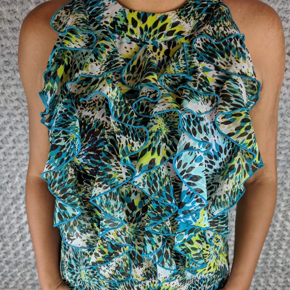 3/$30🌻Nue Options Ruffle Top - Picture 2 of 5